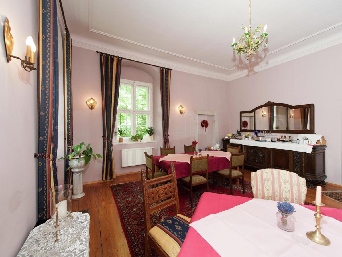 Vintage Apartment In Arzberg Triestewitz Exterior foto