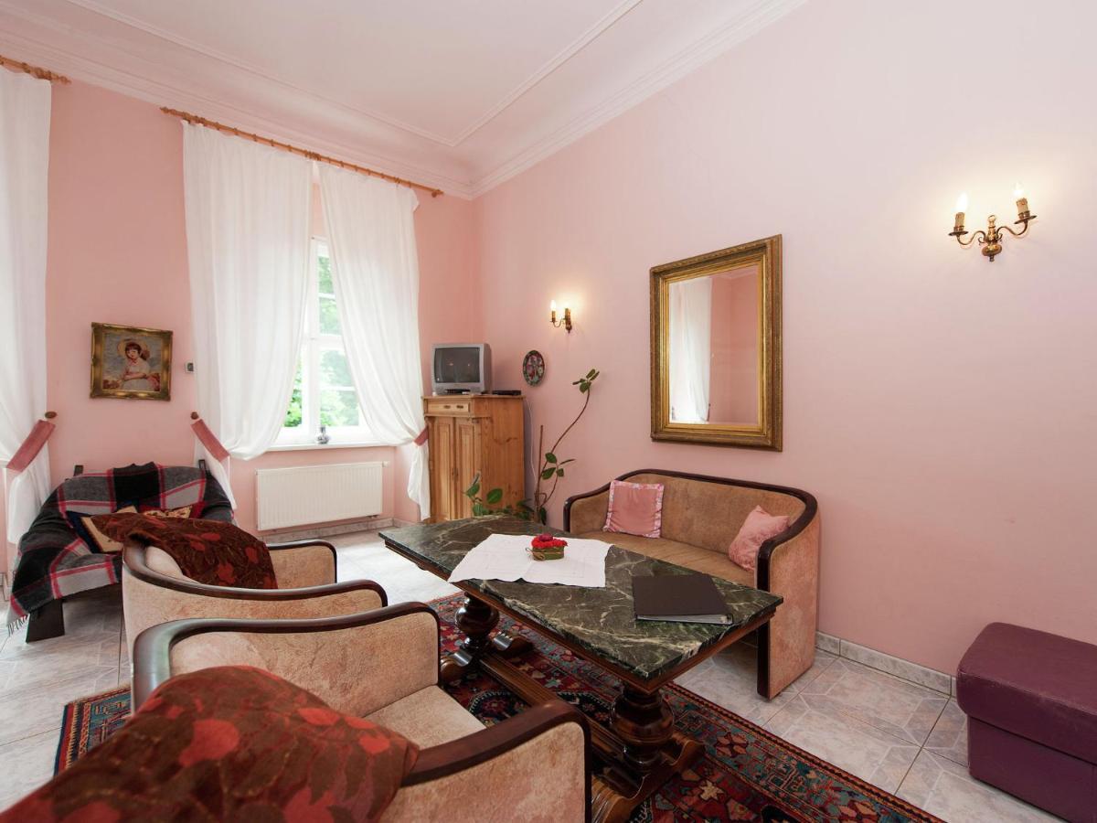 Vintage Apartment In Arzberg Triestewitz Exterior foto